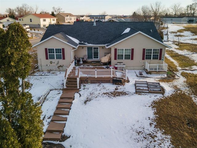 3905 Memory Lane, Waterloo, IA 50701