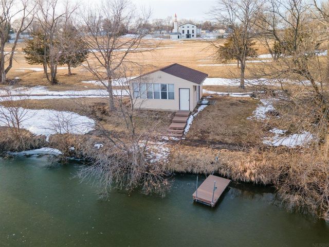 3905 Memory Lane, Waterloo, IA 50701