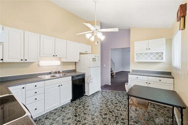 838 W Kemper Road, Forest Park, OH 45240