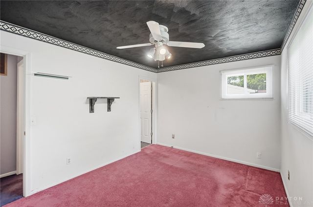 838 W Kemper Road, Forest Park, OH 45240