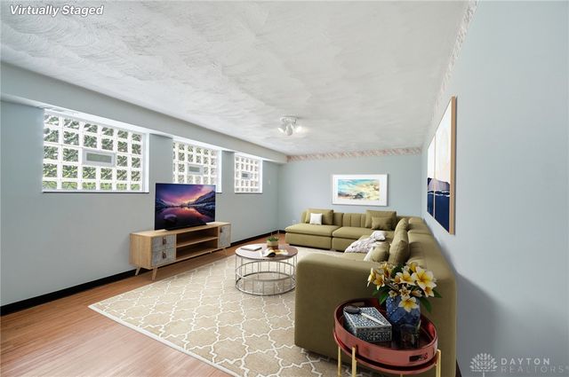 838 W Kemper Road, Forest Park, OH 45240