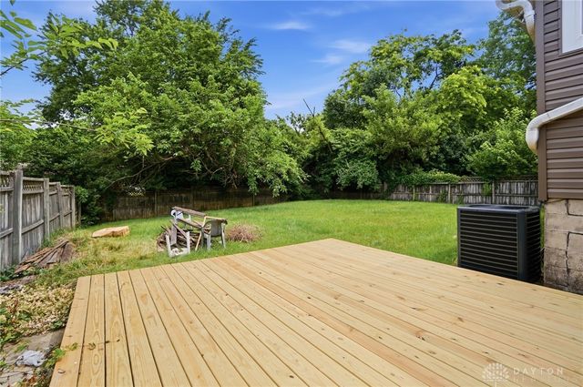 838 W Kemper Road, Forest Park, OH 45240