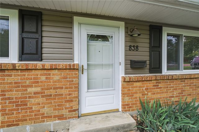 838 W Kemper Road, Forest Park, OH 45240