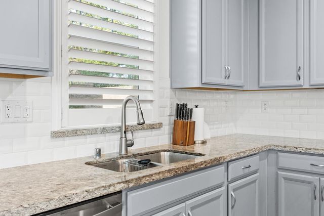 1048 Knox, Roseville, CA 95747