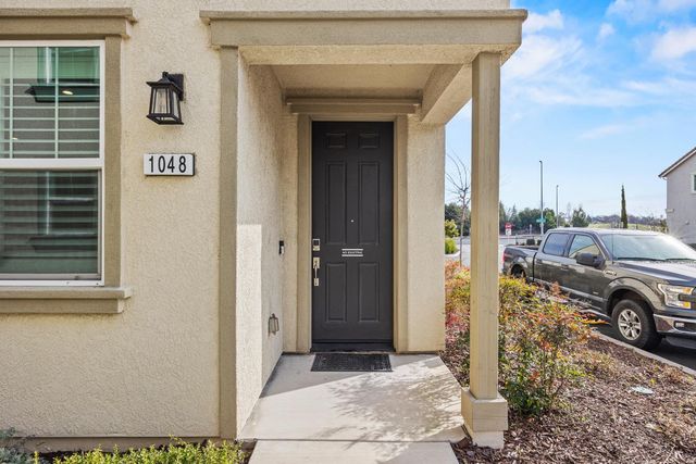 1048 Knox, Roseville, CA 95747