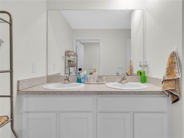 16526 WINDMILL FORGE PASS, Wimauma, FL 33598