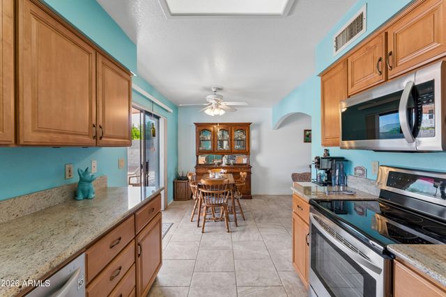 8222 E MONTE Avenue E, Mesa, AZ 85209