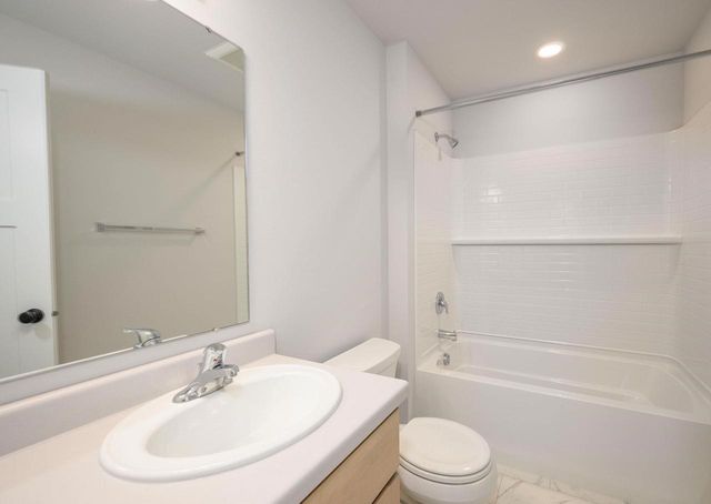 2010 S High Point Road, Madison, WI 53719