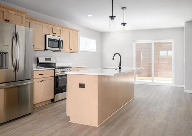 2010 S High Point Road, Madison, WI 53719