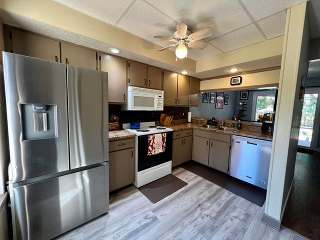 803 Irvine Road 803, Champaign, IL 61822