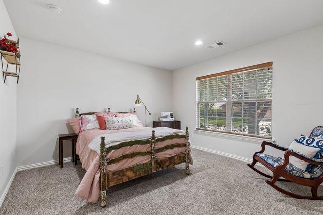 9600 Applewood Trail, Denton, TX 76207