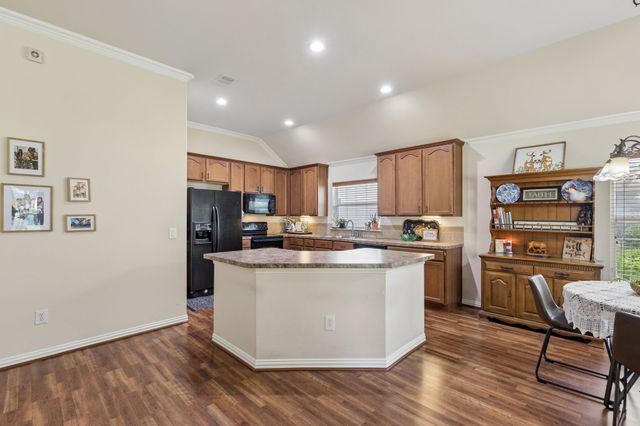 9600 Applewood Trail, Denton, TX 76207