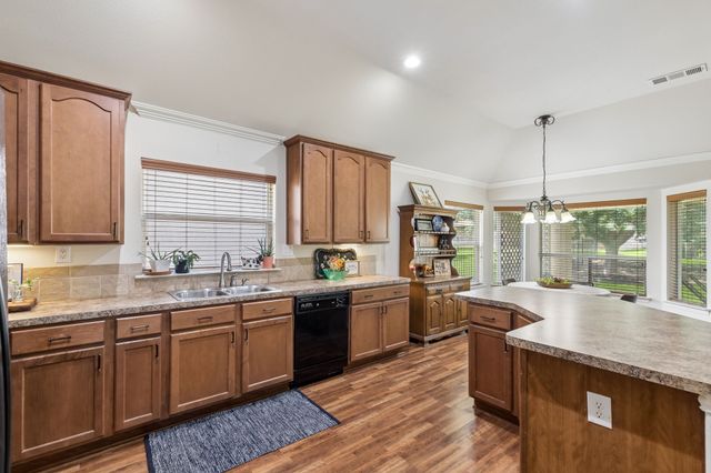 9600 Applewood Trail, Denton, TX 76207