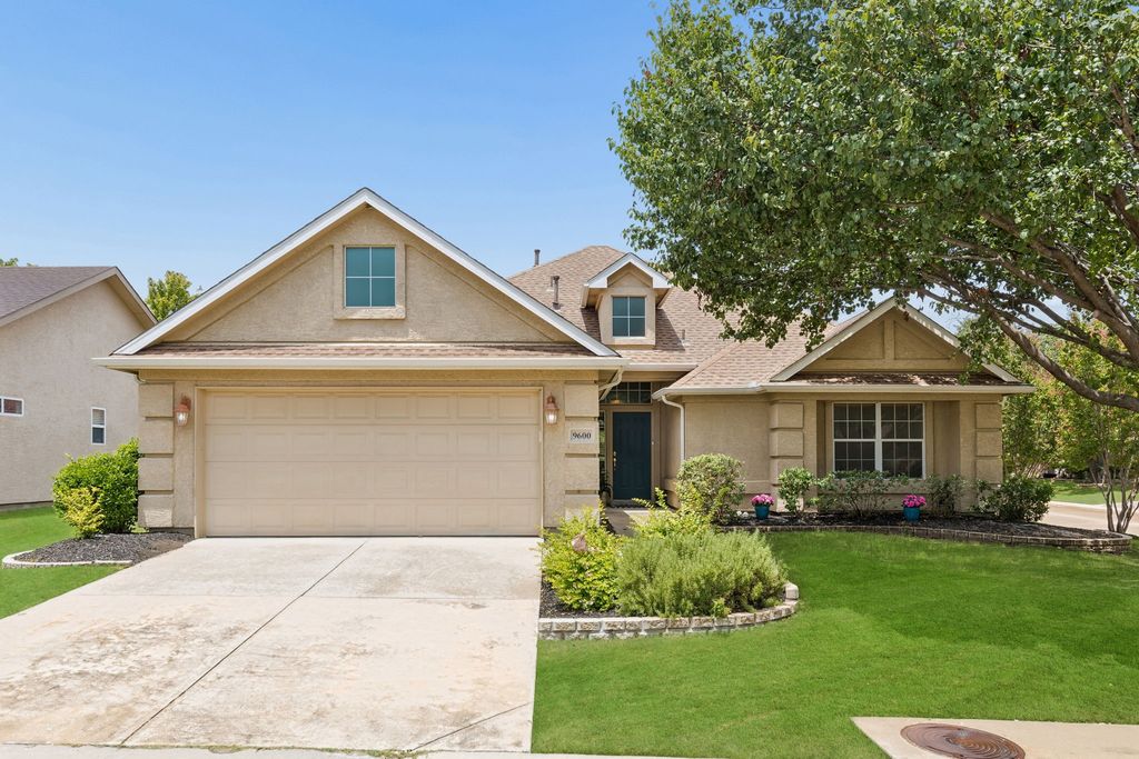 9600 Applewood Trail, Denton, TX 76207