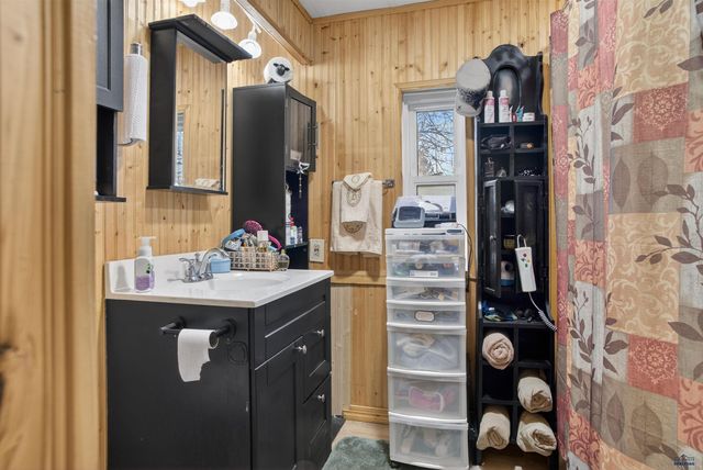 1512 SHARP DR, Rapid City, SD 57703
