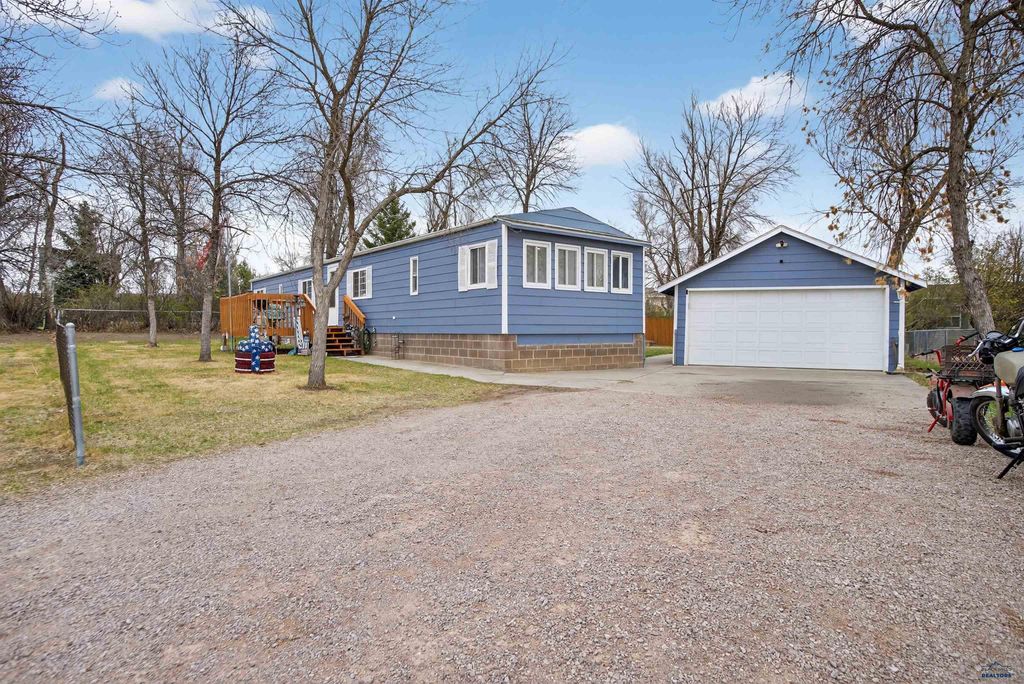 1512 SHARP DR, Rapid City, SD 57703