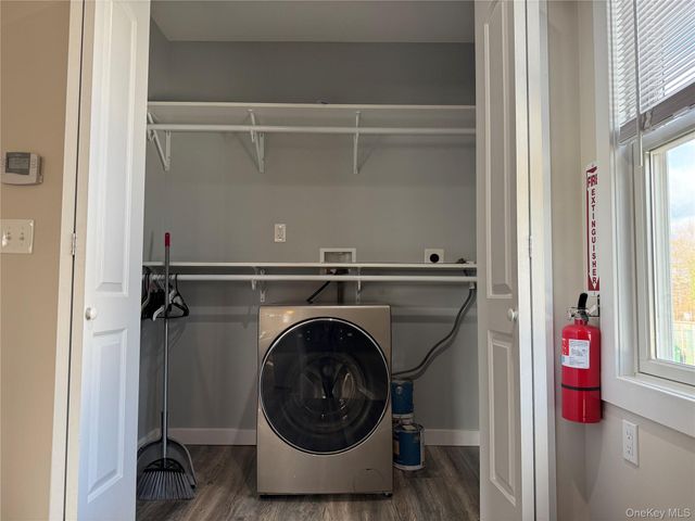 341 Main Street 1B, Islip, NY 11751