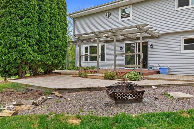 S78W18206 Lions Park DRIVE, Muskego, WI 53150