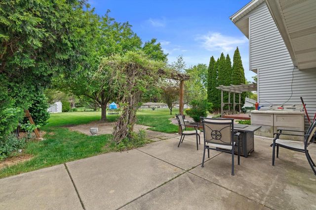 S78W18206 Lions Park DRIVE, Muskego, WI 53150