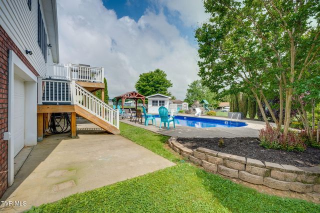 116 Mustang Valley Lane, Elizabethton, TN 37643