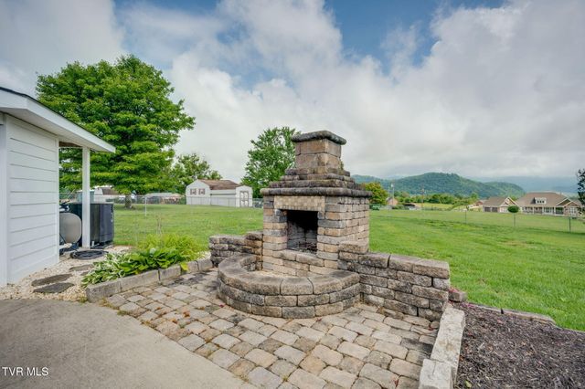 116 Mustang Valley Lane, Elizabethton, TN 37643