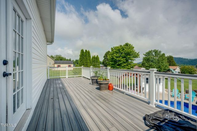 116 Mustang Valley Lane, Elizabethton, TN 37643