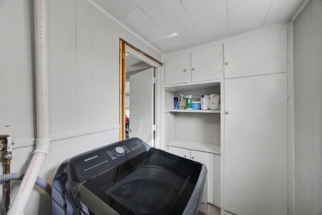 16 Marjorie St, Methuen, MA 01844