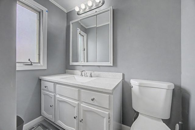 16 Marjorie St, Methuen, MA 01844