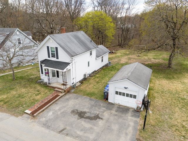 16 Marjorie St, Methuen, MA 01844