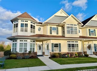 808 Egrets Landing, Carmel, NY 10512