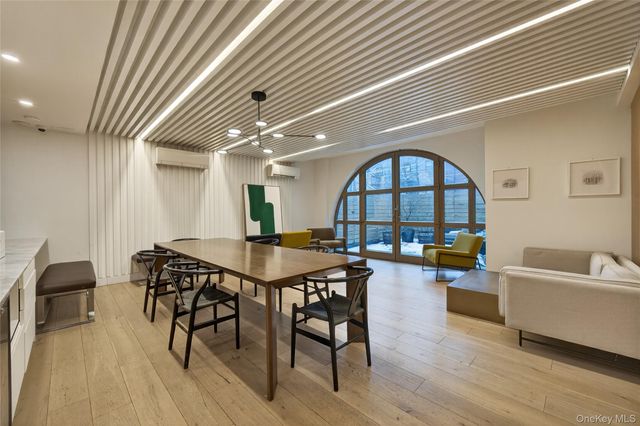 229 9th Street 307, Brooklyn, NY 11215