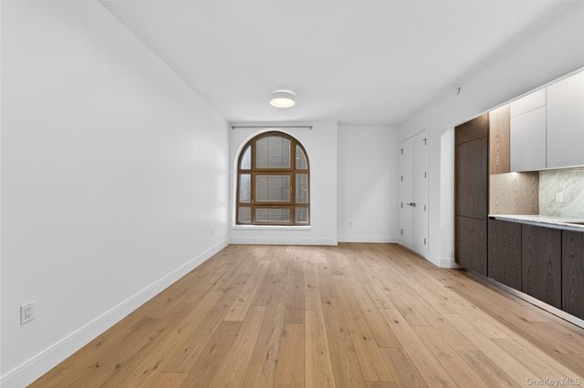 229 9th Street 307, Brooklyn, NY 11215