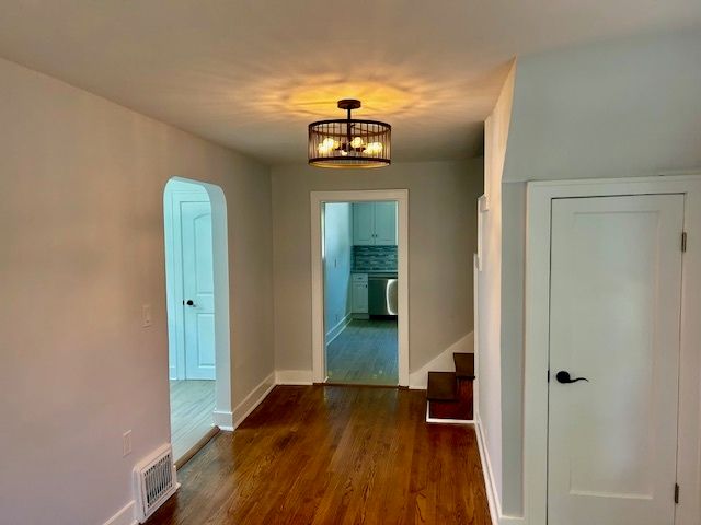121 N Hickory Street, Manteno, IL 60950