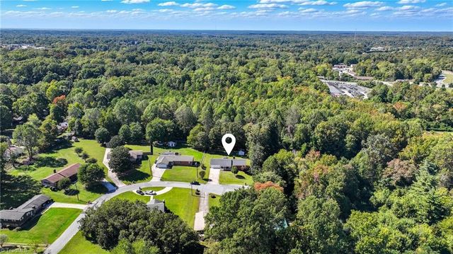 121 Pleasant Drive, Thomasville, NC 27360