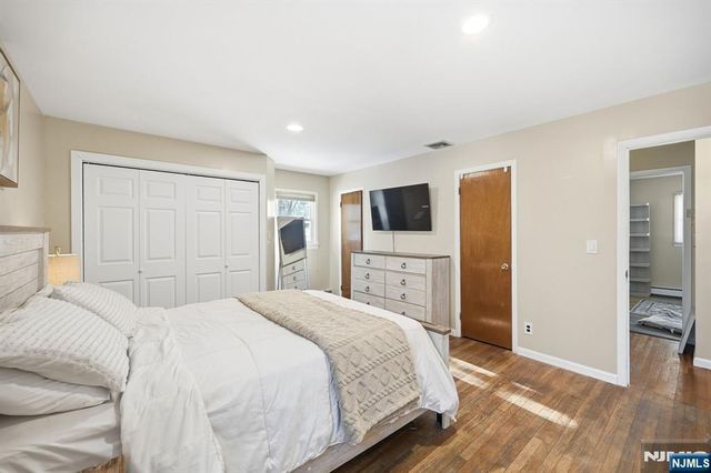 14 King Road, Park Ridge, NJ 07656