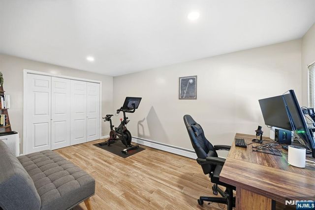 14 King Road, Park Ridge, NJ 07656