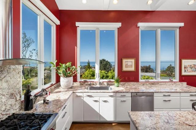 1420 La Jolla Knoll, La Jolla, CA 92037