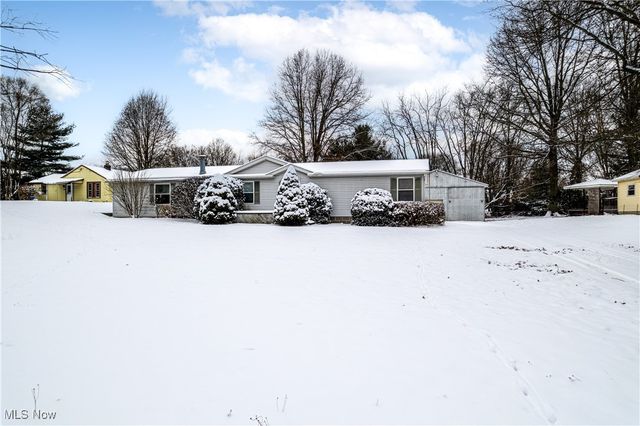 168 2nd Street SE, Barberton, OH 44203