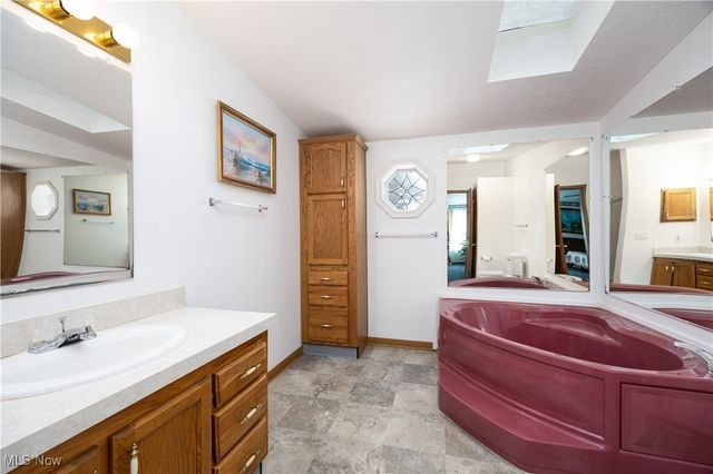 168 2nd Street SE, Barberton, OH 44203