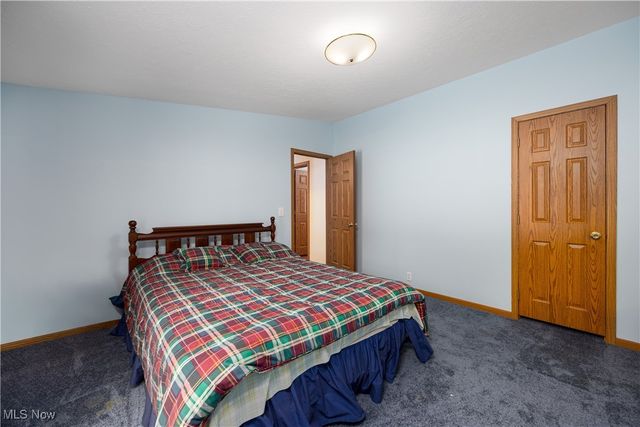 168 2nd Street SE, Barberton, OH 44203