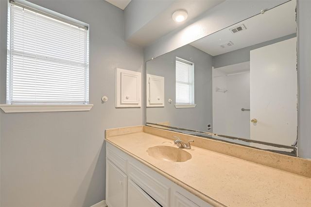 19610 Mallard Lake Lane, Houston, TX 77084