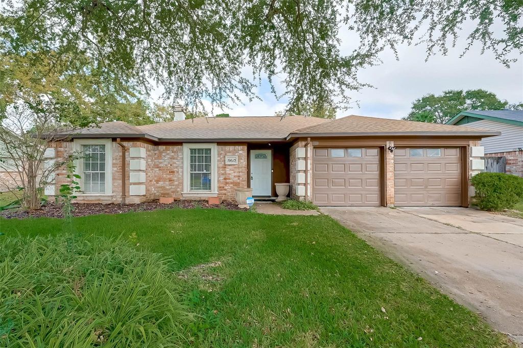 19610 Mallard Lake Lane, Houston, TX 77084