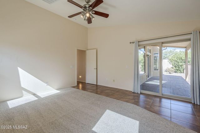 1781 E Redstart Road, Green Valley, AZ 85614