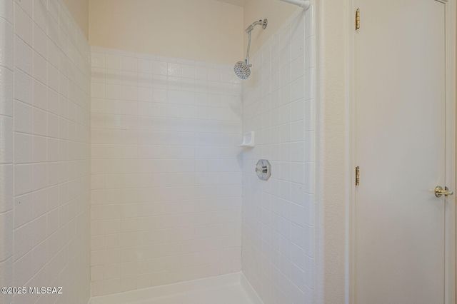 1781 E Redstart Road, Green Valley, AZ 85614