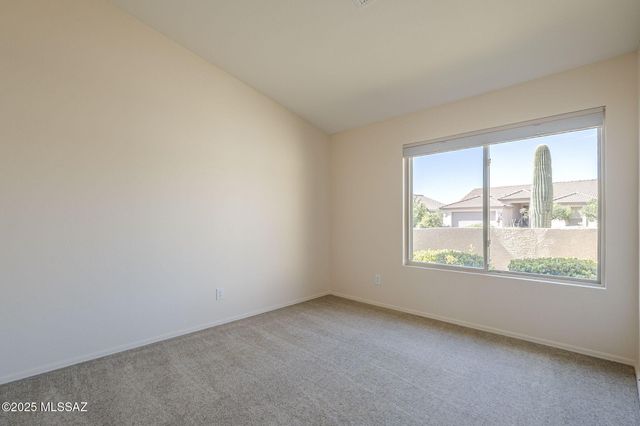 1781 E Redstart Road, Green Valley, AZ 85614