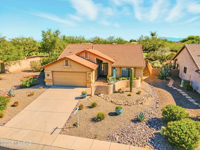 1781 E Redstart Road, Green Valley, AZ 85614