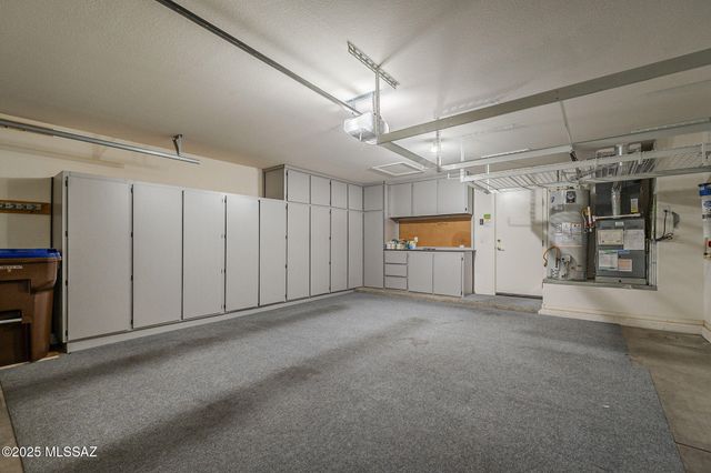 1781 E Redstart Road, Green Valley, AZ 85614