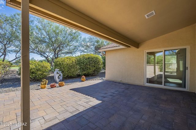 1781 E Redstart Road, Green Valley, AZ 85614