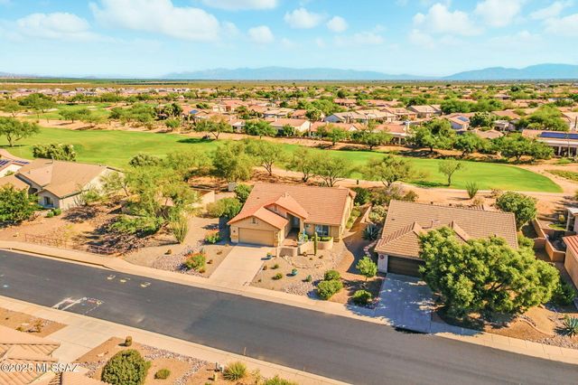 1781 E Redstart Road, Green Valley, AZ 85614