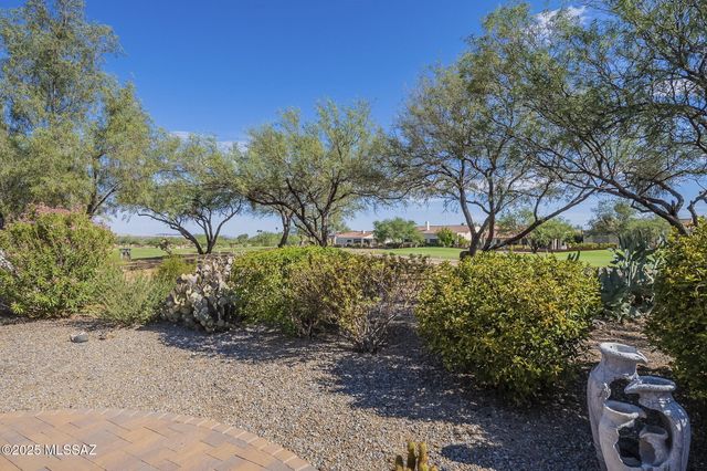 1781 E Redstart Road, Green Valley, AZ 85614
